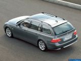 bmw_2004_5-series_touring_016.jpg
