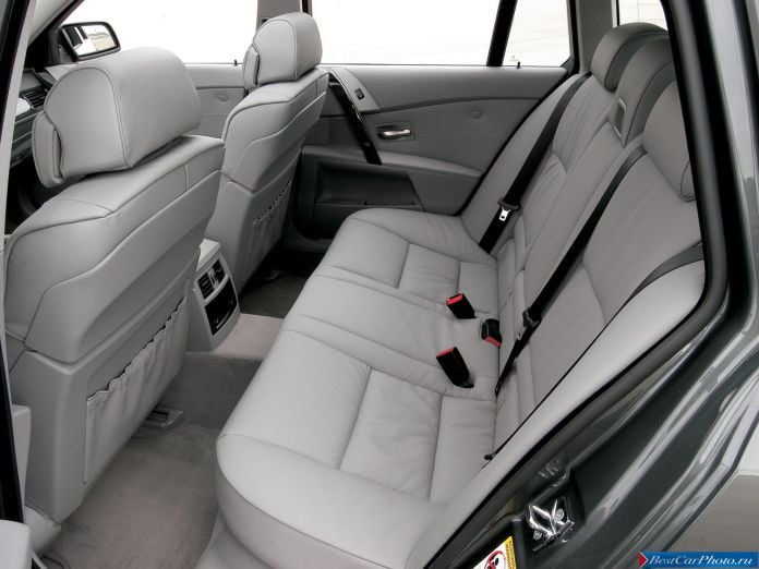 2004 BMW 5-series Touring - фотография 23 из 25 2004 BMW 5-series Touring - фотография 23 из 25