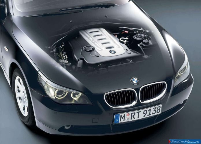 2004 BMW 530d Sedan - фотография 10 из 16 2004 BMW 530d Sedan - фотография 10 из 16