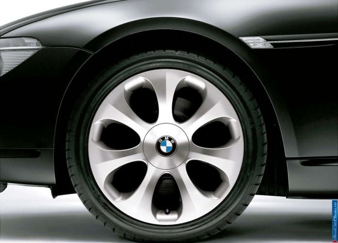2004 BMW 645Ci - фотография 36 из 55