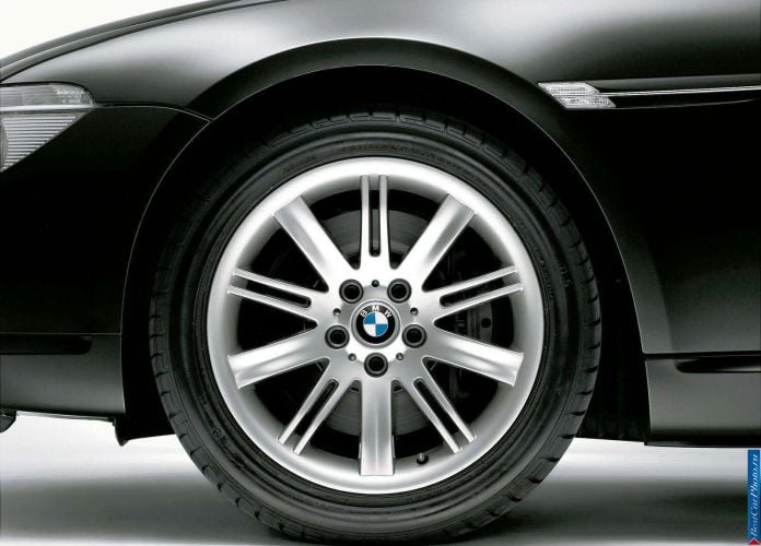 2004 BMW 645Ci - фотография 38 из 55