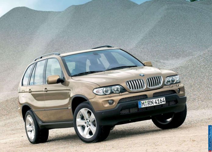 2004 BMW X5 4.4i - фотография 1 из 16