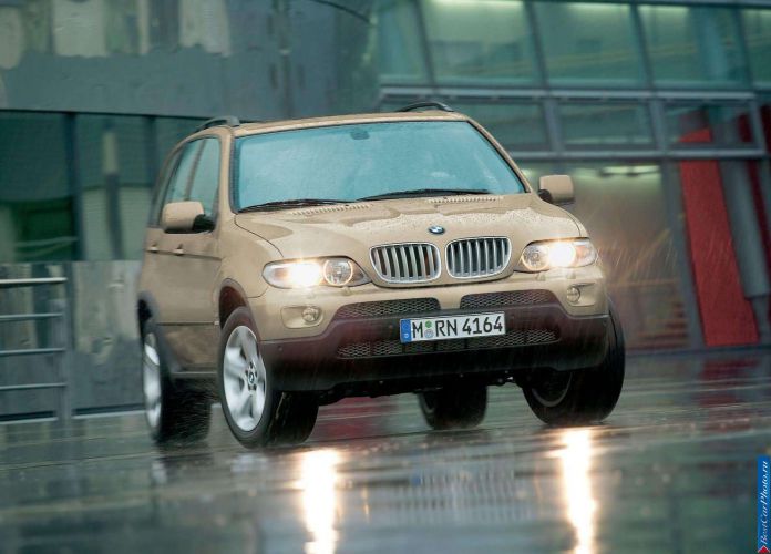 2004 BMW X5 4.4i - фотография 7 из 16 2004 BMW X5 4.4i - фотография 7 из 16