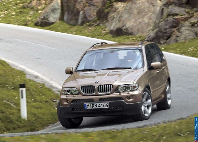 2004 BMW X5 4.4i - фотография 8 из 16