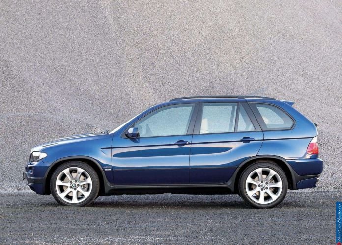 2004 BMW X5 4.8is - фотография 9 из 29