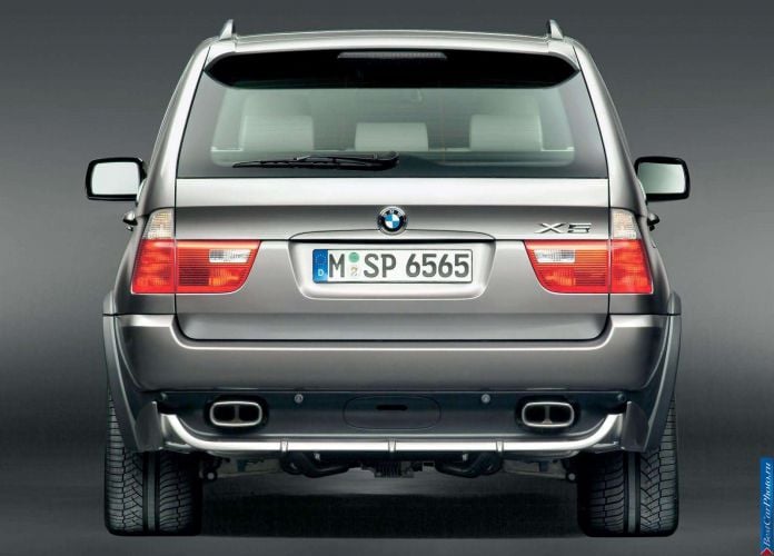 2004 BMW X5 4.8is - фотография 17 из 29