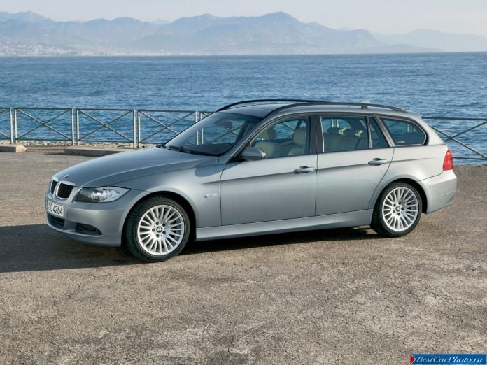 2005 BMW 3-series Touring - фотография 8 из 17