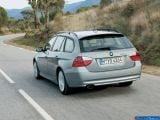 bmw_2005_3-series_touring_015.jpg