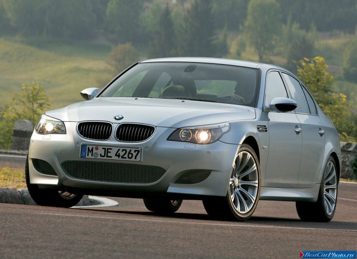 2005 BMW 5-series M Sedan - фотография 1 из 68