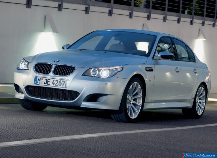 2005 BMW 5-series M Sedan - фотография 5 из 68