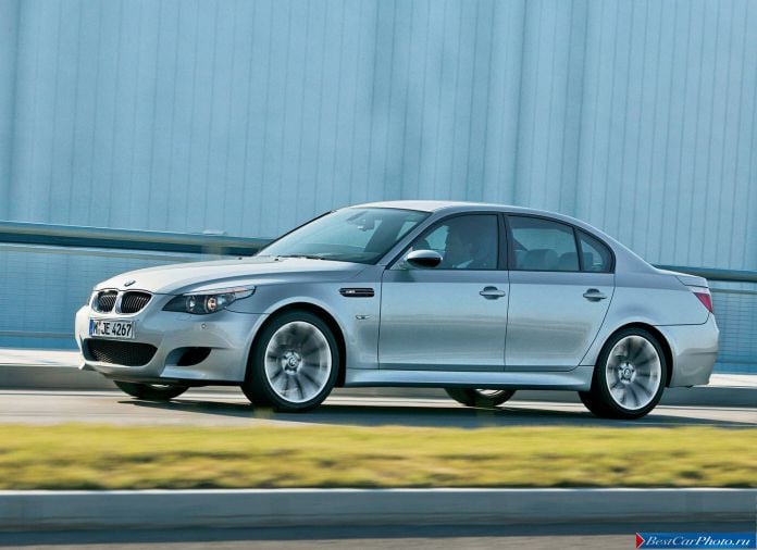 2005 BMW 5-series M Sedan - фотография 7 из 68 2005 BMW 5-series M Sedan - фотография 7 из 68