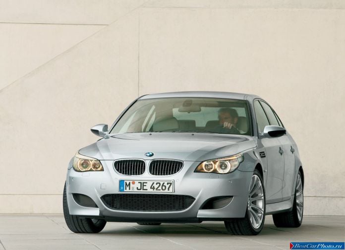 2005 BMW 5-series M Sedan - фотография 17 из 68