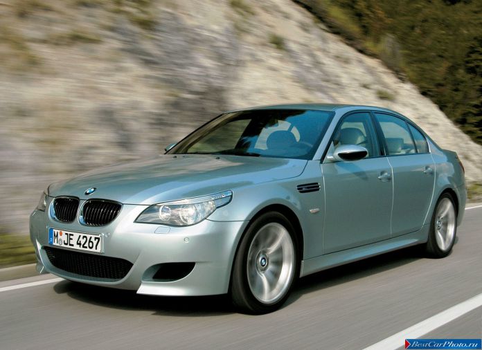 2005 BMW 5-series M Sedan - фотография 23 из 68 2005 BMW 5-series M Sedan - фотография 23 из 68
