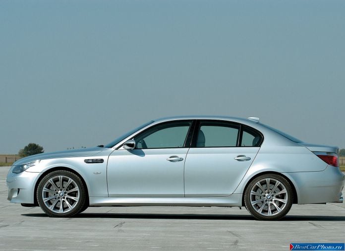 2005 BMW 5-series M Sedan - фотография 27 из 68 2005 BMW 5-series M Sedan - фотография 27 из 68