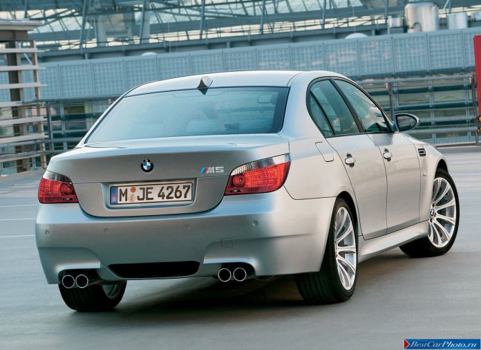 2005 BMW 5-series M Sedan - фотография 36 из 68 2005 BMW 5-series M Sedan - фотография 36 из 68