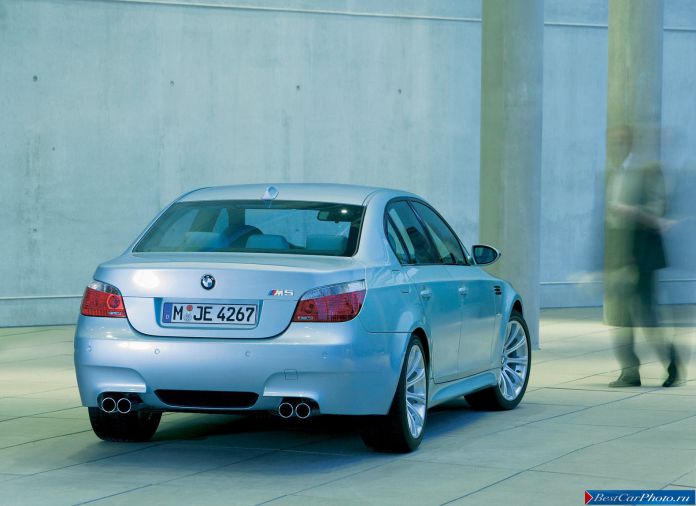2005 BMW 5-series M Sedan - фотография 38 из 68