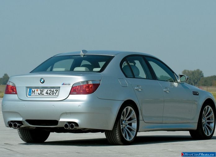 2005 BMW 5-series M Sedan - фотография 39 из 68