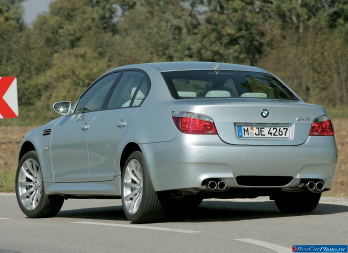 2005 BMW 5-series M Sedan - фотография 41 из 68 2005 BMW 5-series M Sedan - фотография 41 из 68