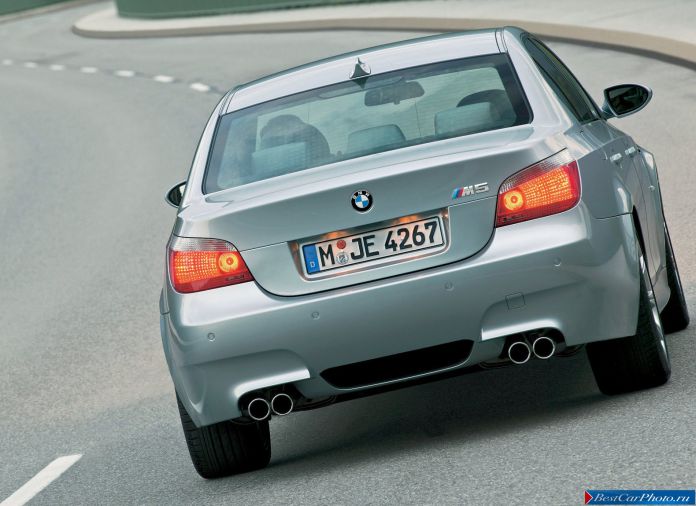 2005 BMW 5-series M Sedan - фотография 42 из 68 2005 BMW 5-series M Sedan - фотография 42 из 68
