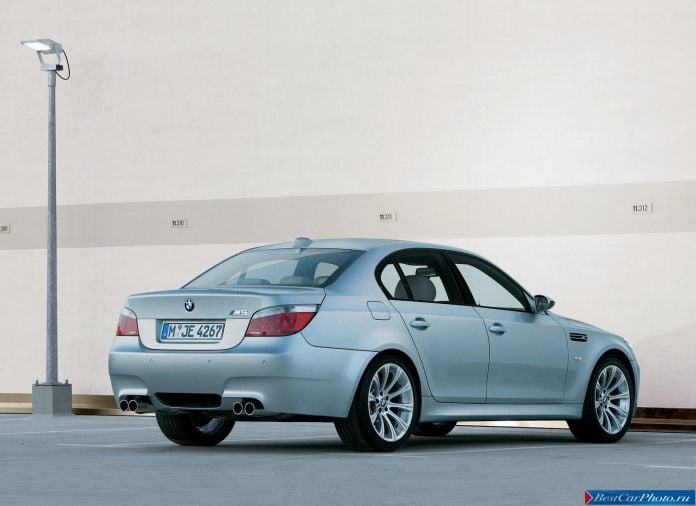 2005 BMW 5-series M Sedan - фотография 43 из 68