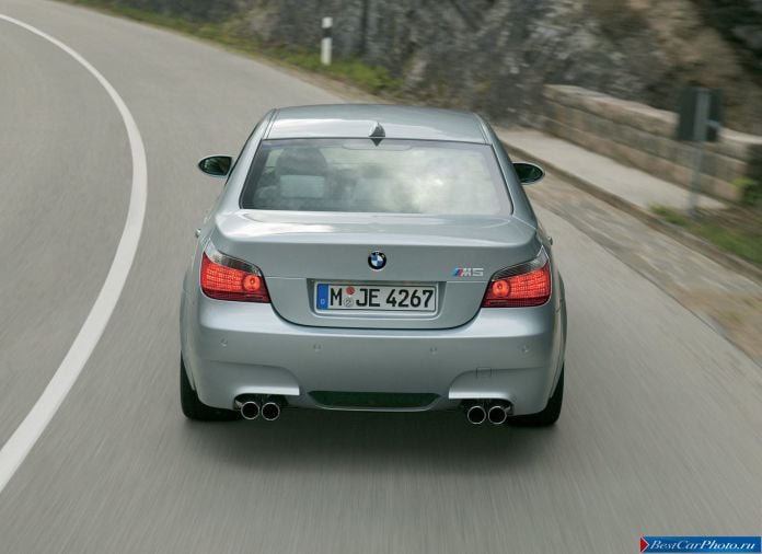2005 BMW 5-series M Sedan - фотография 49 из 68 2005 BMW 5-series M Sedan - фотография 49 из 68