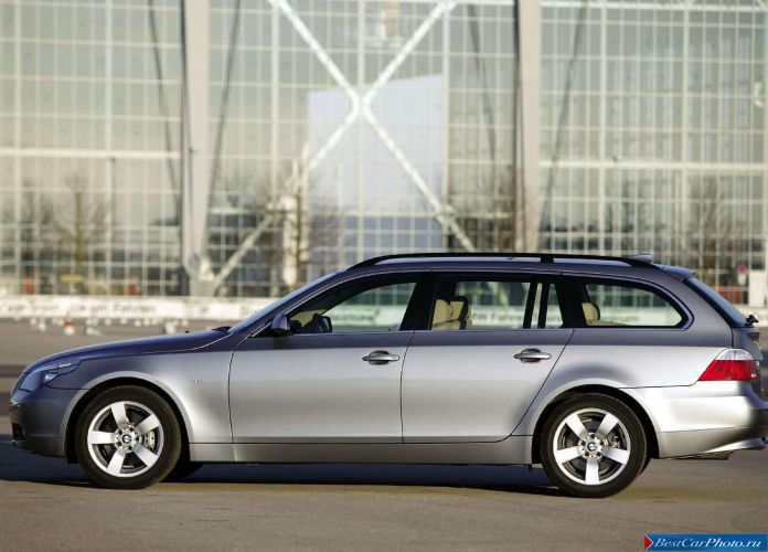2005 BMW 530d Touring - фотография 12 из 39