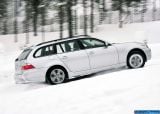 bmw_2005_530xi_touring_008.jpg