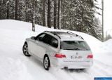 bmw_2005_530xi_touring_010.jpg