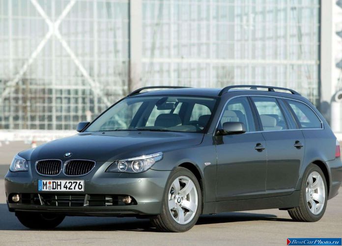 2005 BMW 545i Touring - фотография 2 из 51