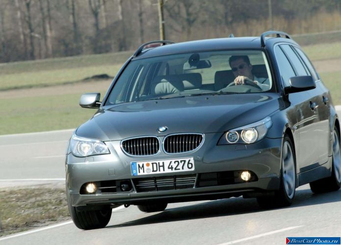 2005 BMW 545i Touring - фотография 10 из 51