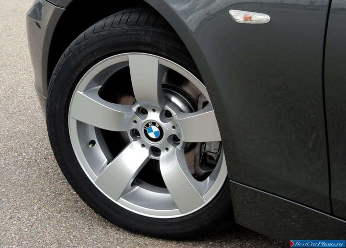 2005 BMW 545i Touring - фотография 43 из 51 2005 BMW 545i Touring - фотография 43 из 51