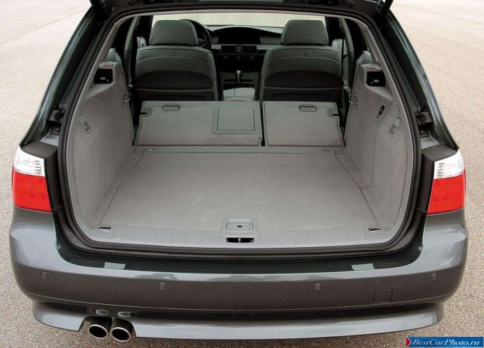 2005 BMW 545i Touring - фотография 47 из 51 2005 BMW 545i Touring - фотография 47 из 51