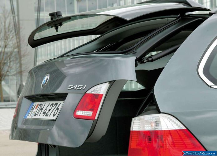 2005 BMW 545i Touring - фотография 51 из 51 2005 BMW 545i Touring - фотография 51 из 51