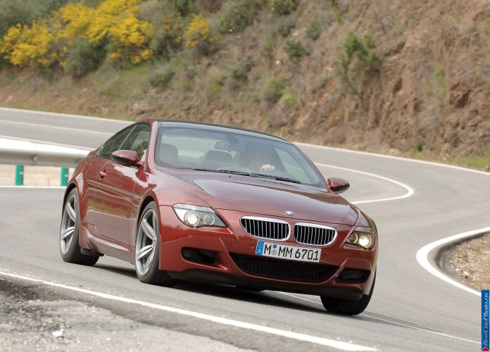 2005 BMW 6-series M Coupe - фотография 4 из 88 2005 BMW 6-series M Coupe - фотография 4 из 88