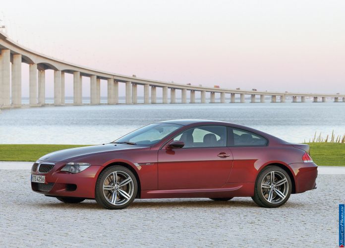 2005 BMW 6-series M Coupe - фотография 12 из 88 2005 BMW 6-series M Coupe - фотография 12 из 88