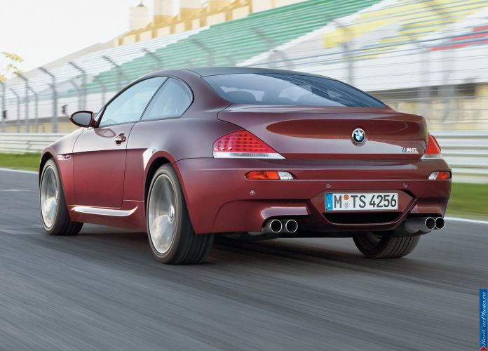 2005 BMW 6-series M Coupe - фотография 34 из 88