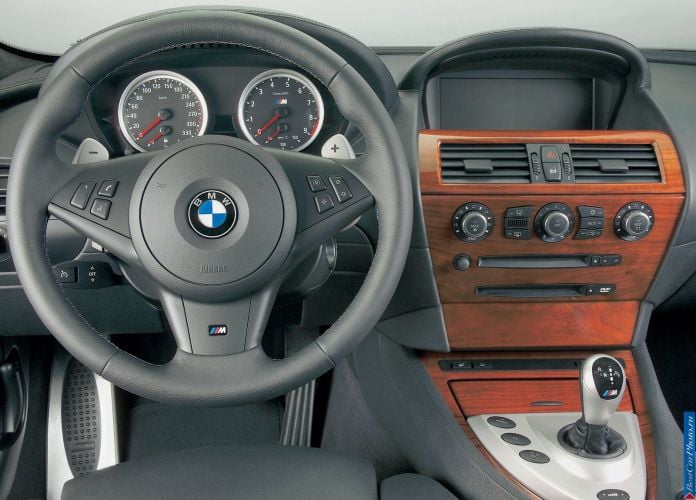 2005 BMW 6-series M Coupe - фотография 56 из 88 2005 BMW 6-series M Coupe - фотография 56 из 88