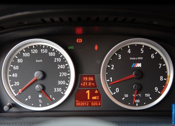 2005 BMW 6-series M Coupe - фотография 60 из 88 2005 BMW 6-series M Coupe - фотография 60 из 88