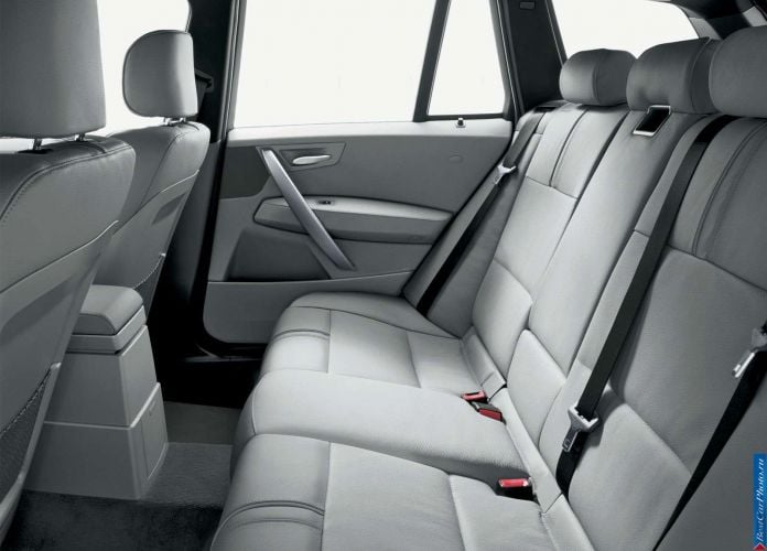 2005 BMW X3 - фотография 12 из 13