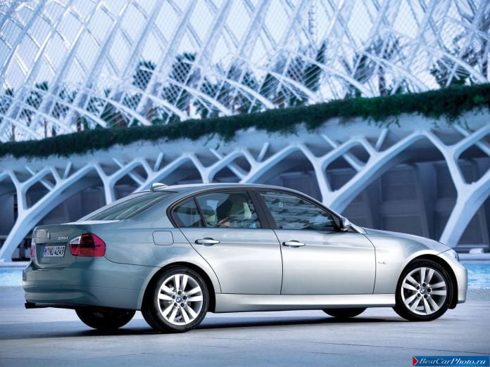 2006 BMW 3-series Sedan - фотография 11 из 30