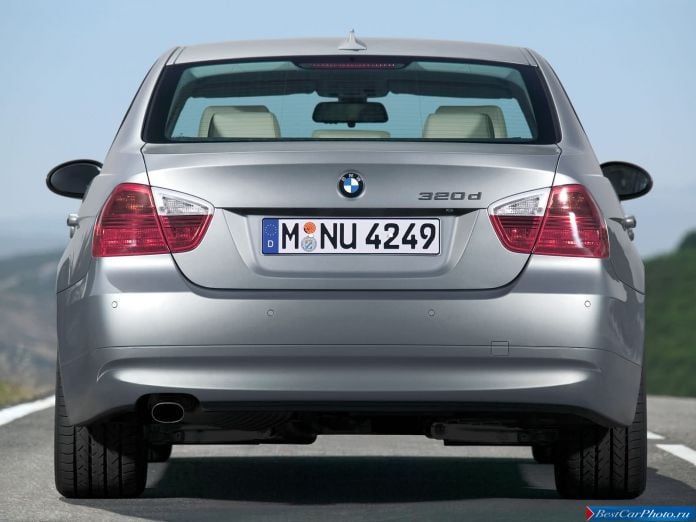 2006 BMW 3-series Sedan - фотография 21 из 30 2006 BMW 3-series Sedan - фотография 21 из 30