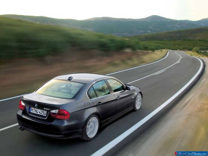 2006 BMW 3-series Sedan - фотография 27 из 30 2006 BMW 3-series Sedan - фотография 27 из 30
