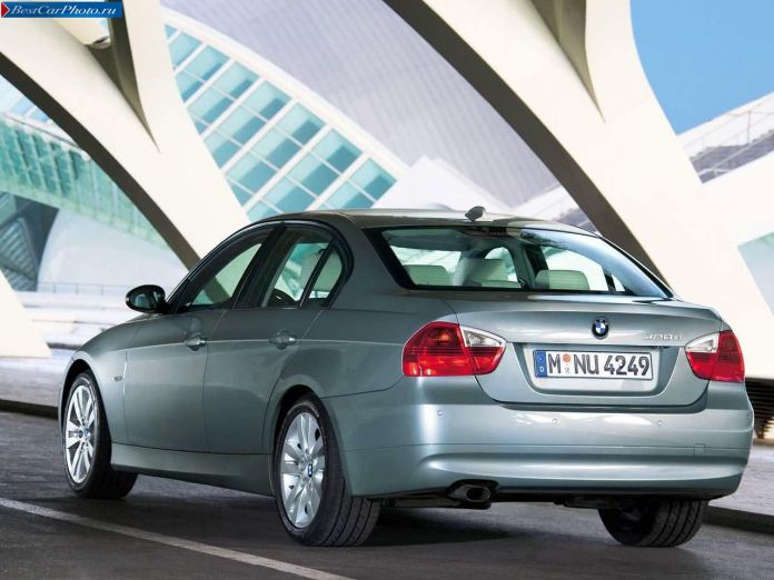2006 BMW 320d Sedan - фотография 13 из 26