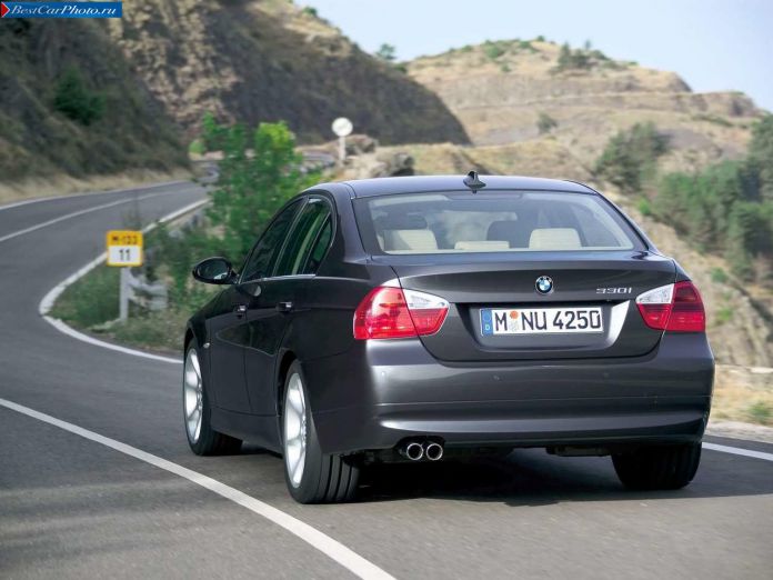 2006 BMW 330i Sedan - фотография 20 из 28 2006 BMW 330i Sedan - фотография 20 из 28