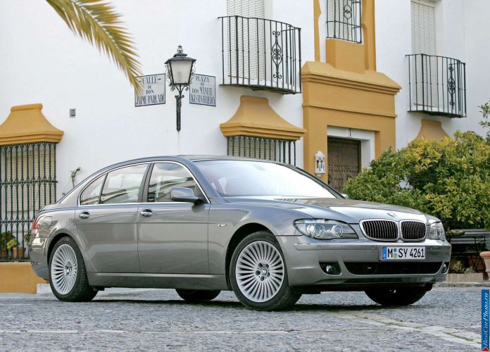 2006 BMW 750Li - фотография 2 из 40 2006 BMW 750Li - фотография 2 из 40