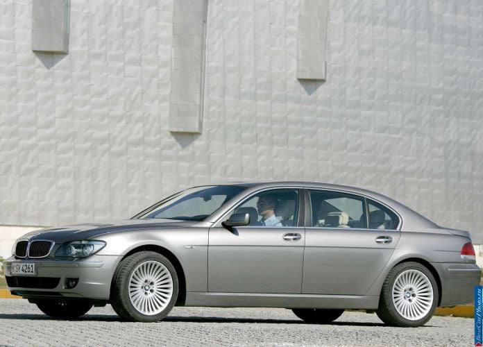 2006 BMW 750Li - фотография 8 из 40