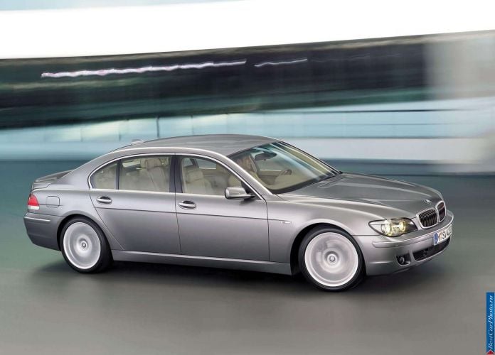 2006 BMW 750Li - фотография 12 из 40 2006 BMW 750Li - фотография 12 из 40