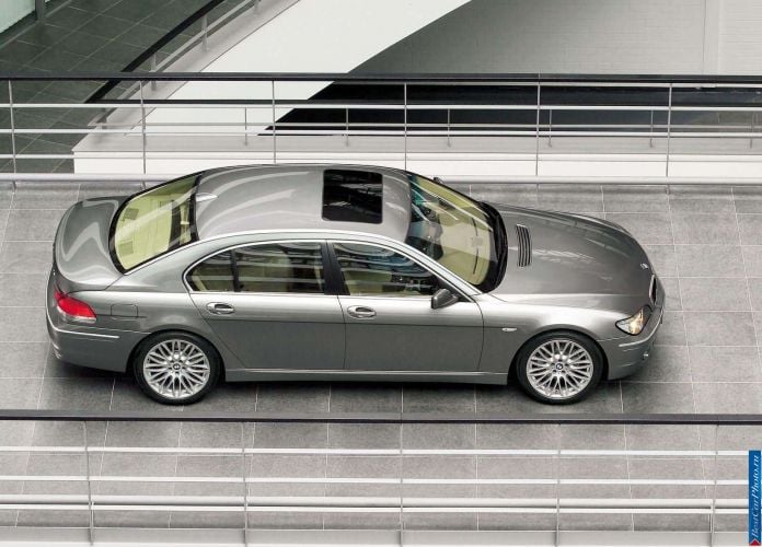 2006 BMW 750Li - фотография 17 из 40 2006 BMW 750Li - фотография 17 из 40