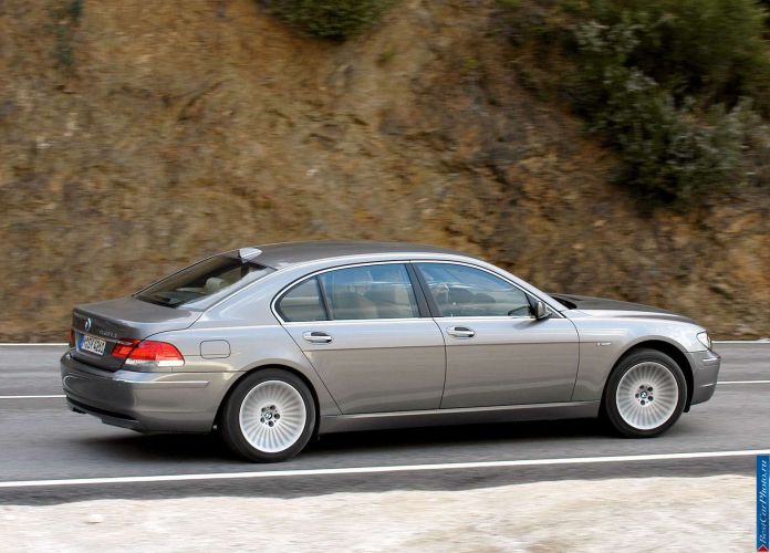 2006 BMW 750Li - фотография 24 из 40 2006 BMW 750Li - фотография 24 из 40