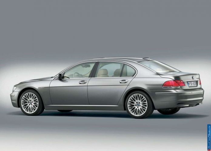 2006 BMW 750Li - фотография 25 из 40 2006 BMW 750Li - фотография 25 из 40